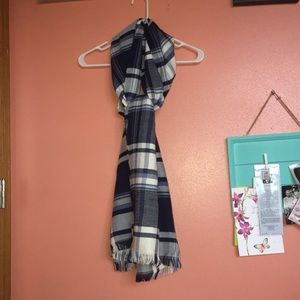 Hollister Blanket Scarf